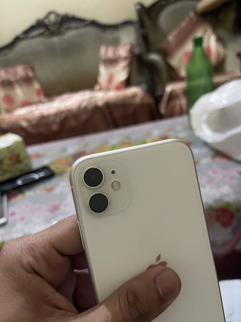 IPHONE 11 2