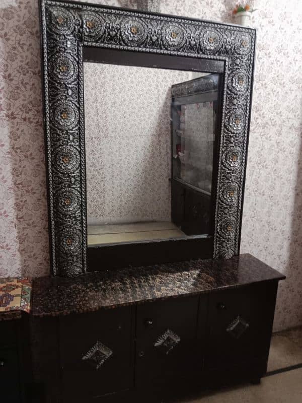 bed 2side table dressing 2
