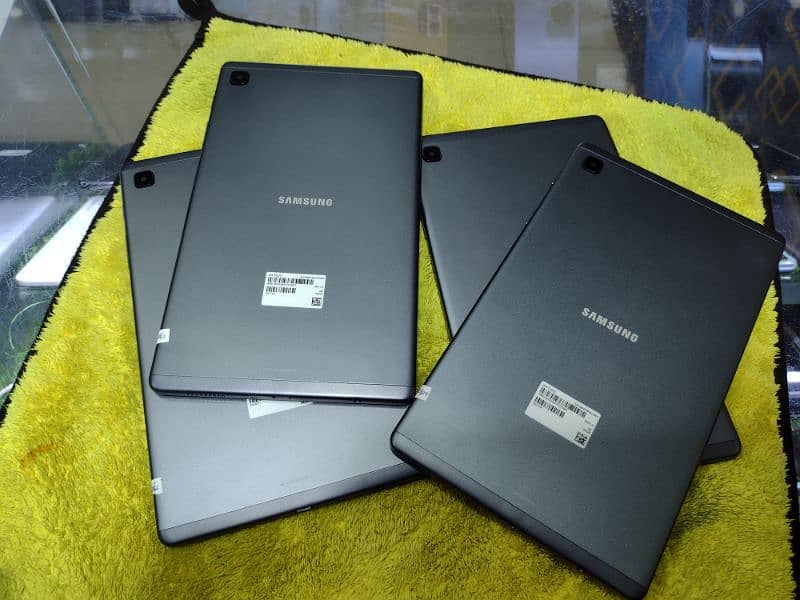 tablets/tab/tabs/gaming tab/kids tab/Samsung tab/ipad 3