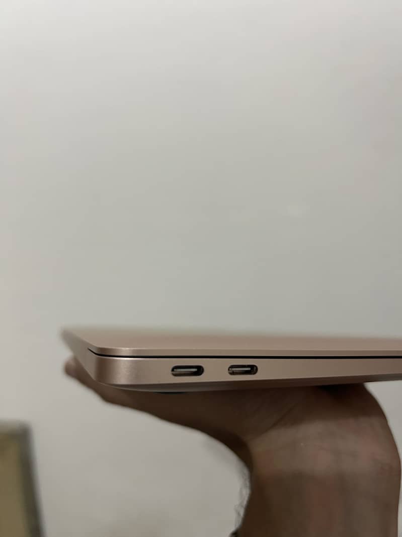 Macbook Air 2020 Gold 4