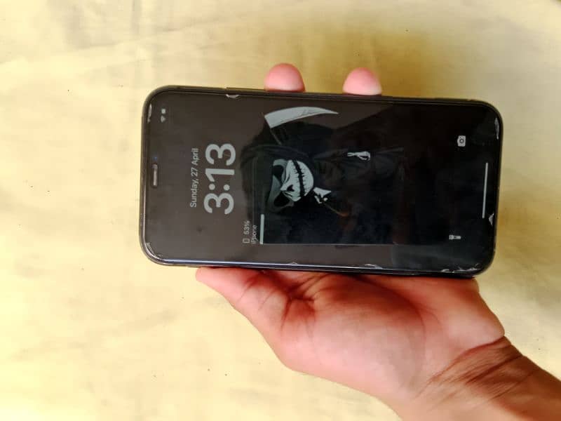 I'm selling my iphone 11 non pta jv 5
