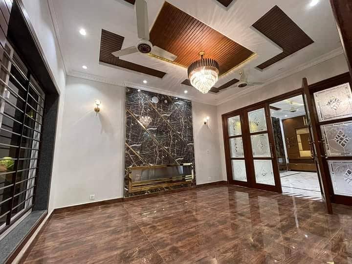 we are offering a 10 marla house for rent in Jasmine block bahria town 13