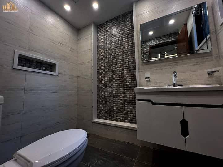 we are offering a 5 marla house for rent in bb block bahria town Lahore 7