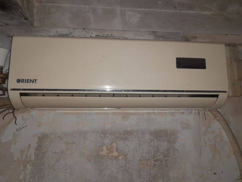 Orient Split AC 0