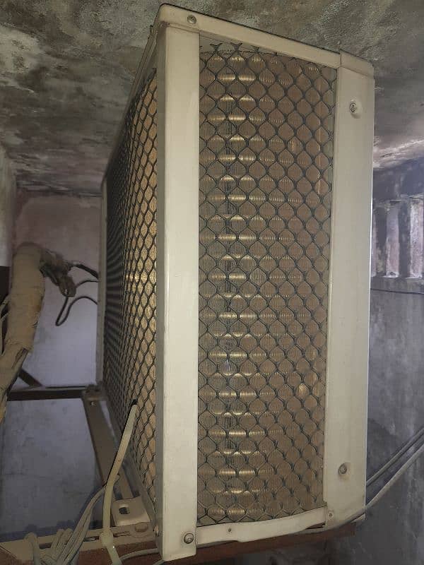 Orient Split AC 2