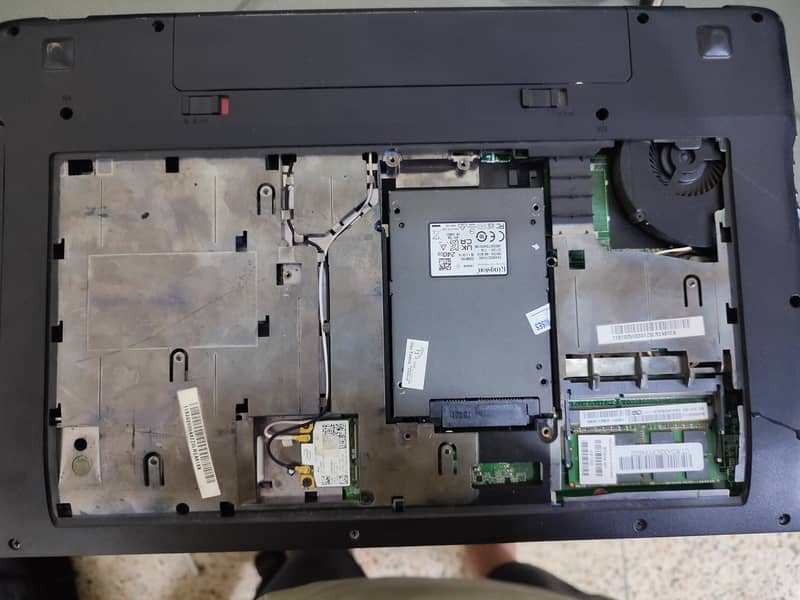 Lenovo Z580 256gb SSD 8gb RAM-i5 3th g 2