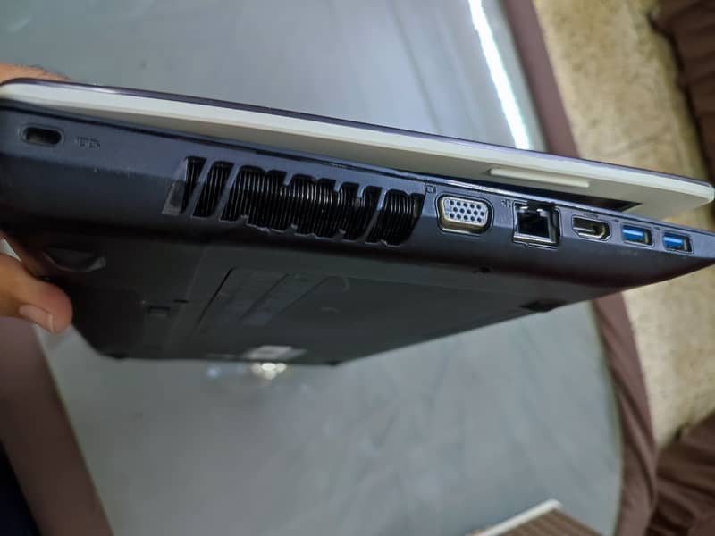 Lenovo Z580 256gb SSD 8gb RAM-i5 3th g 11