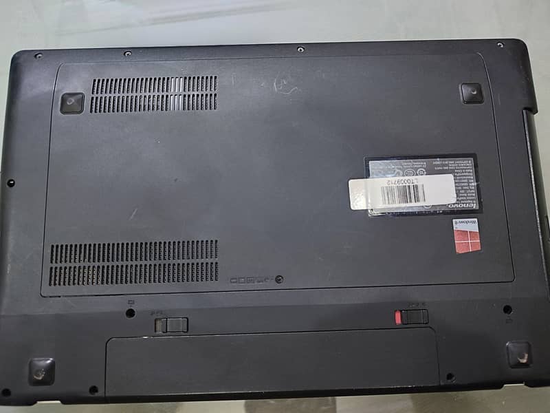 Lenovo Z580 256gb SSD 8gb RAM-i5 3th g 14