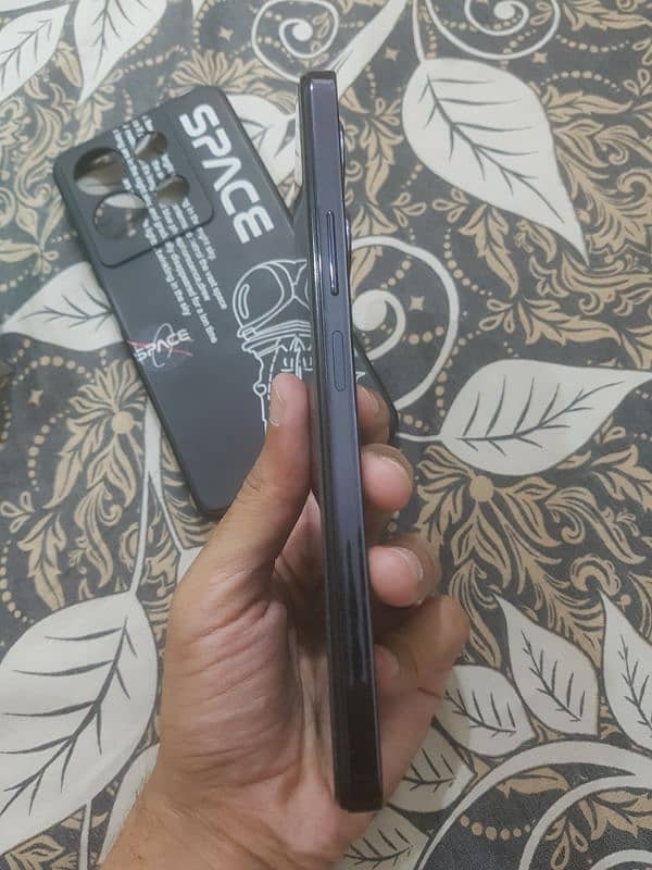 Selling Infinix Note 30 ( 16 GB RAM ) 256GB ROM 10/10 Condition 3