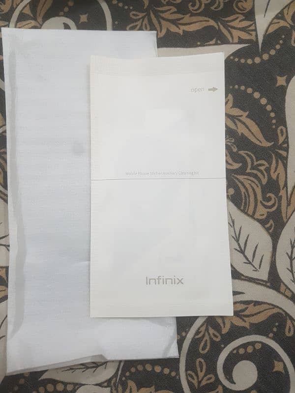 Selling Infinix Note 30 ( 16 GB RAM ) 256GB ROM 10/10 Condition 18