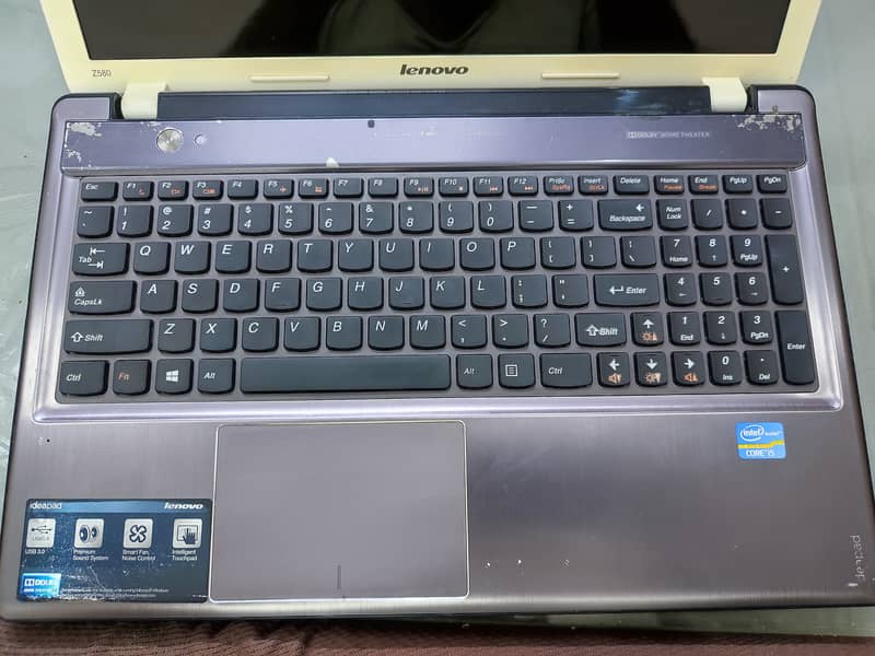 Lenovo Z580 256gb SSD 8gb RAM-i5 3th g 18