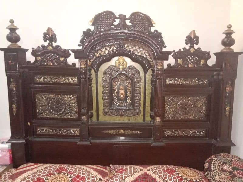 Bed set & Dressing table 2