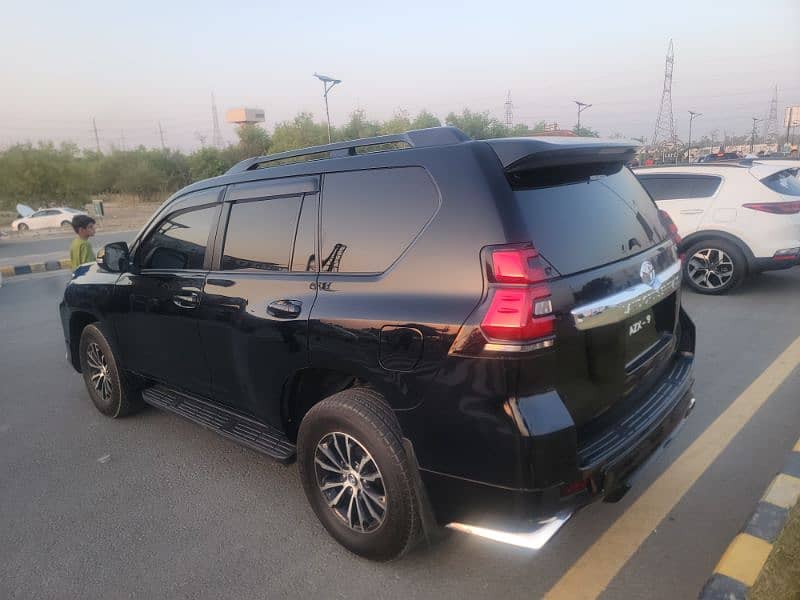 Toyota Land Cruiser 2016 4