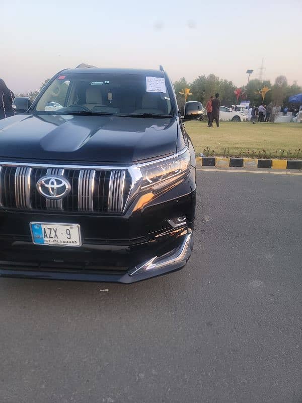 Toyota Land Cruiser 2016 9