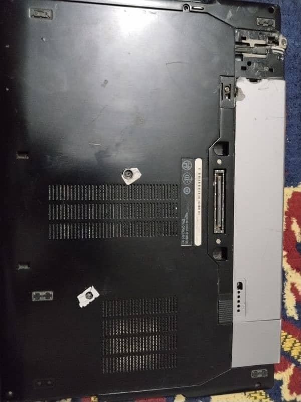 Laptop Dell latitude E6410 3