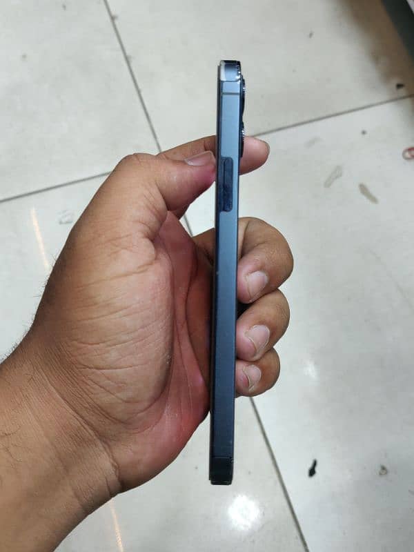 iphone 12pro factory unlock watsapp number 03124183447 2