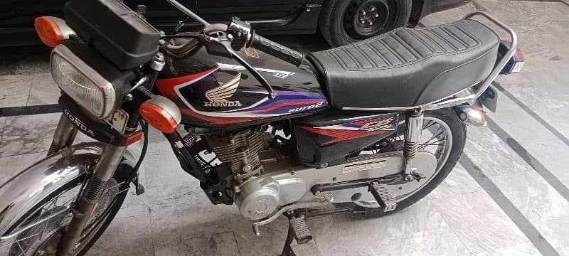 Honda 125 2016 model Lahore number 0