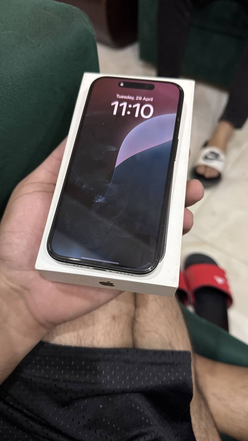 iPhone 15 pro 0