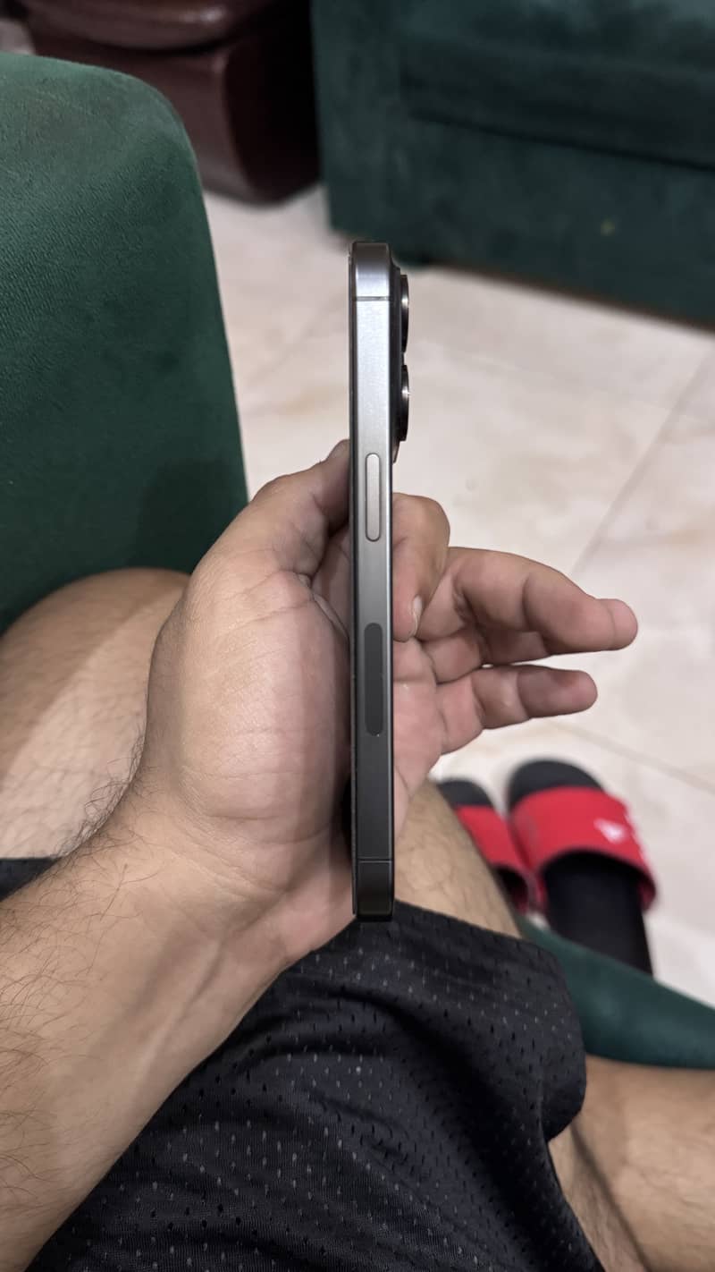iPhone 15 pro 7