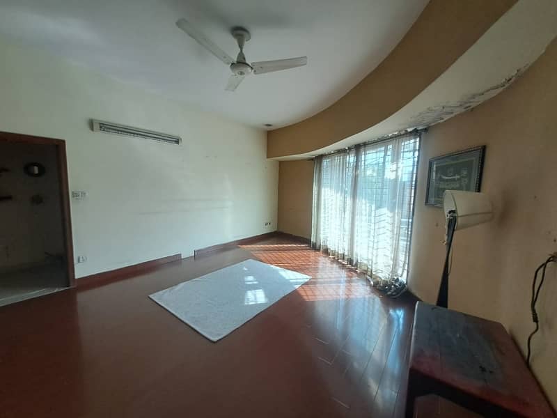 House Available For Sale In Allama Iqbal Town - Ravi Block 2