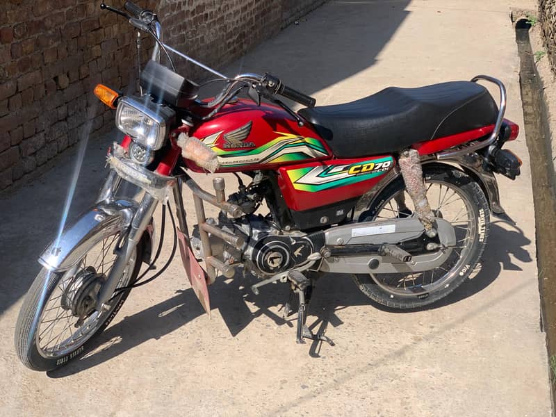 Honda CD 70 2023 3