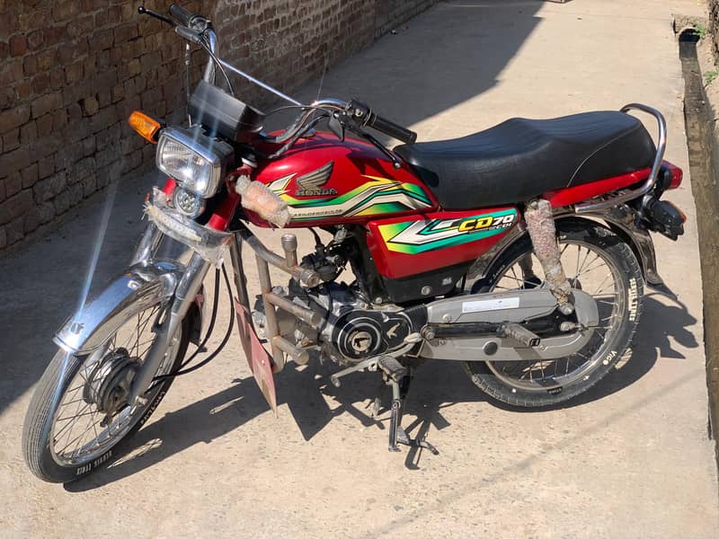 Honda CD 70 2023 4