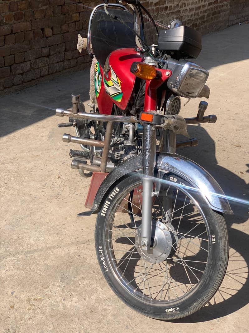 Honda CD 70 2023 8