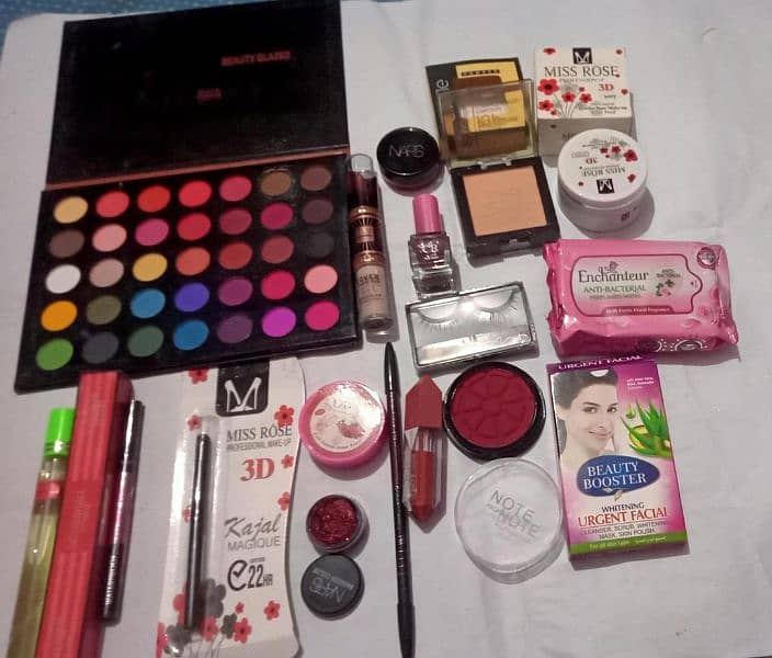 17in1 makeup deal 3