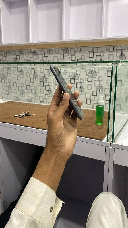 Iphone 11 128gb waterpack 4