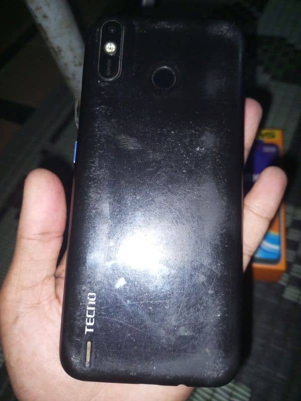 Spark 4 lite 1