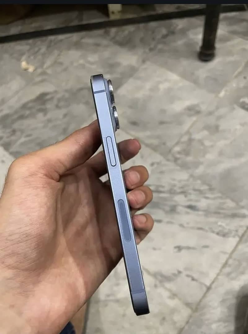 iPhone 14 2