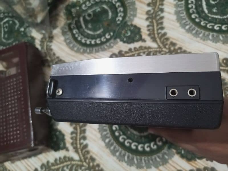 National Panasonic R 312 3 band Radio 8