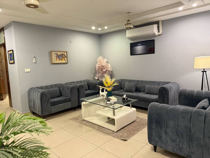 Daily bacises 1 bed rom short time coupel Allow Safe & scour 100% 1