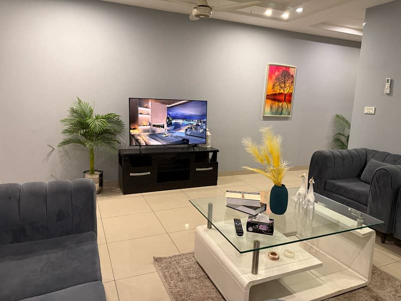 Daily bacises 1 bed rom short time coupel Allow Safe & scour 100% 2