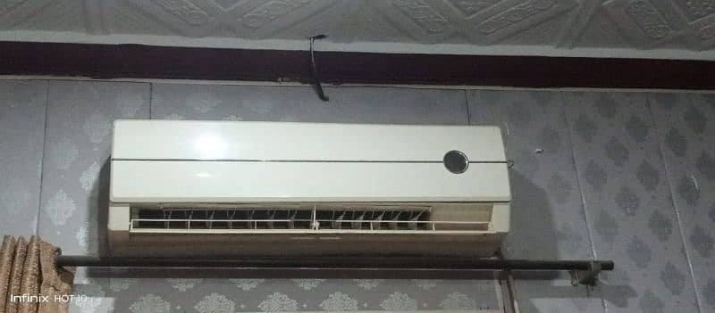 Gree AC 1.5 Ton Non Invertor 1