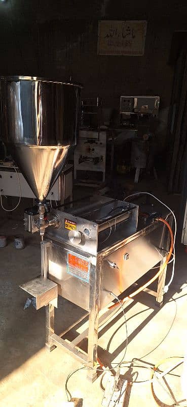 Filling Machine For Liquid and Paste items Juice Water Cream Honey 2