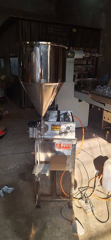 Filling Machine For Liquid and Paste items Juice Water Cream Honey 3