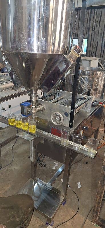 Filling Machine For Liquid and Paste items Juice Water Cream Honey 5