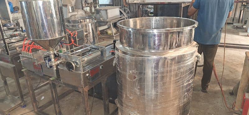 Filling Machine For Liquid and Paste items Juice Water Cream Honey 8