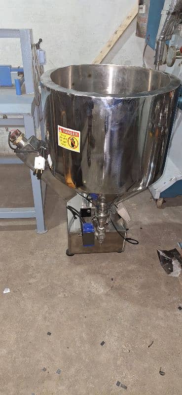 Filling Machine For Liquid and Paste items Juice Water Cream Honey 12