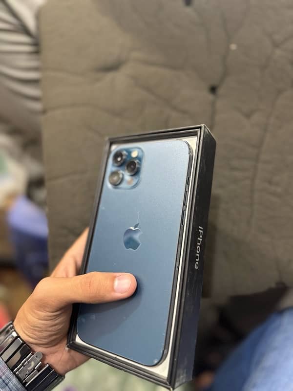 12 pro max 256 gb with box factory unlock 0