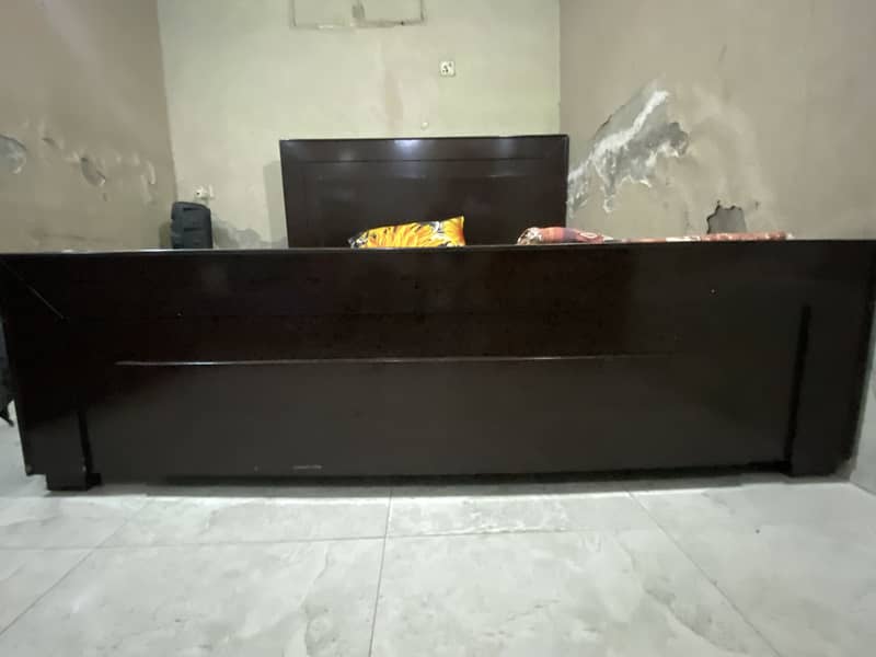 Wooden bed 1