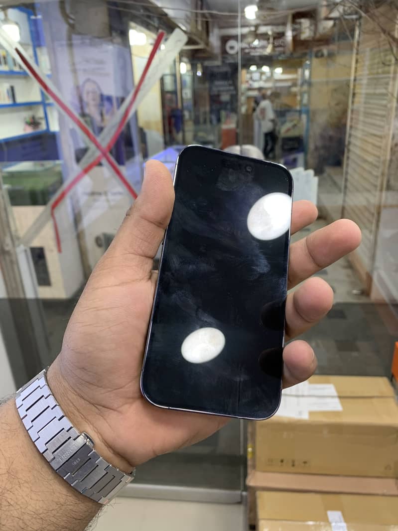 I phone 14 pro 2