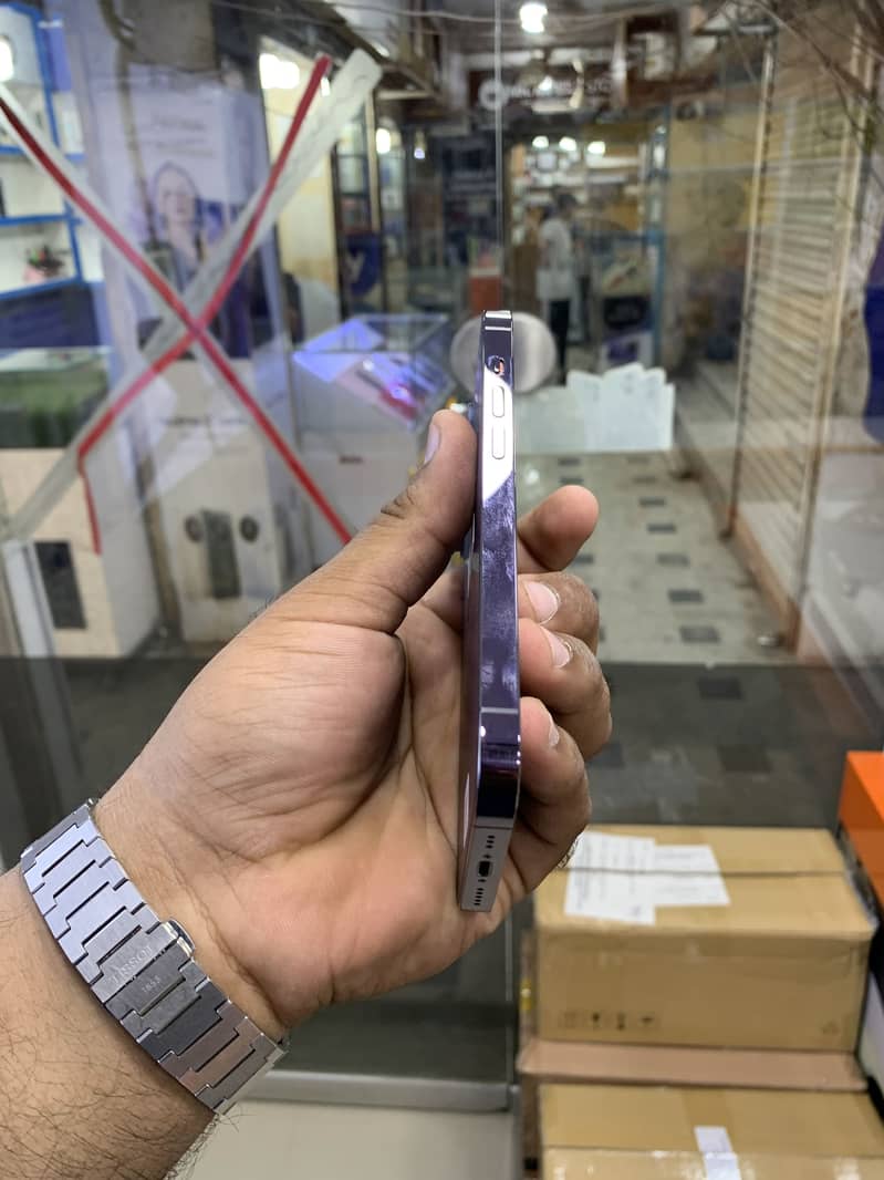 I phone 14 pro 3