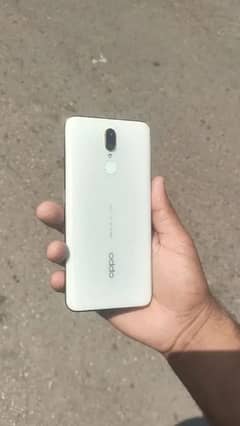 Oppo F11-4Gb 128Gb exchange possible