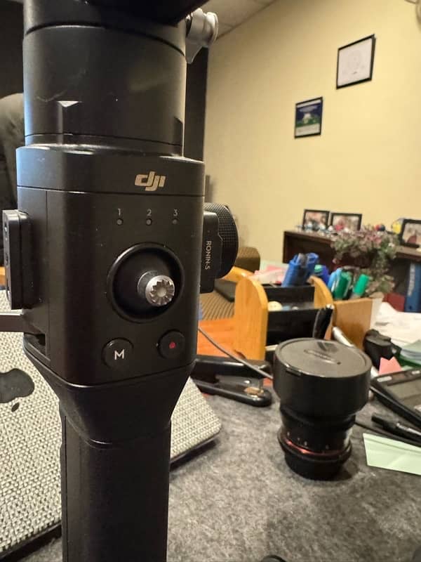 DJI Ronin S 3
