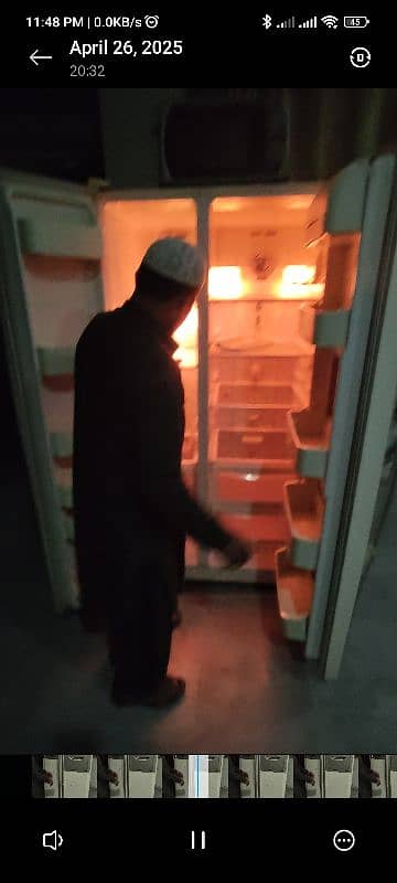 Double door fridges 8