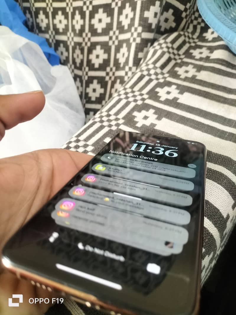 Apple iPhone XS Max 6