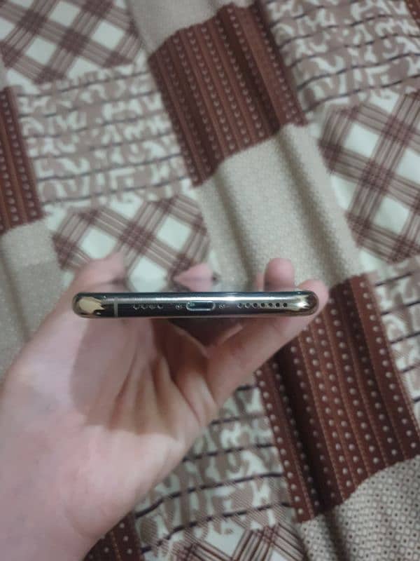Iphone xsmax 64gb non pta factory unlocked 5