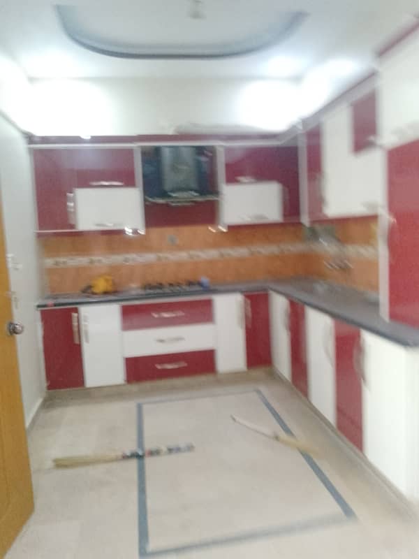 3 bed dd 1st floor west open portion for rent 10